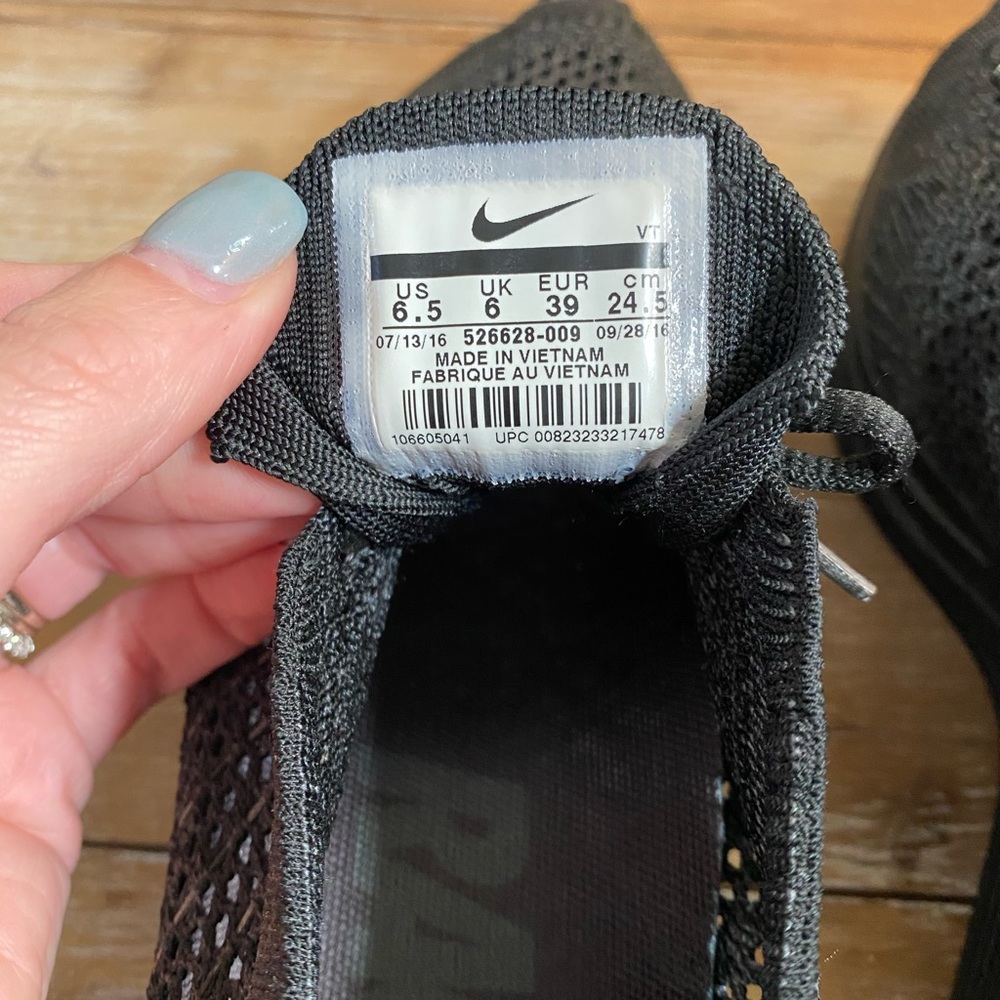 Nike Flynit Racers - Picture 6 of 13